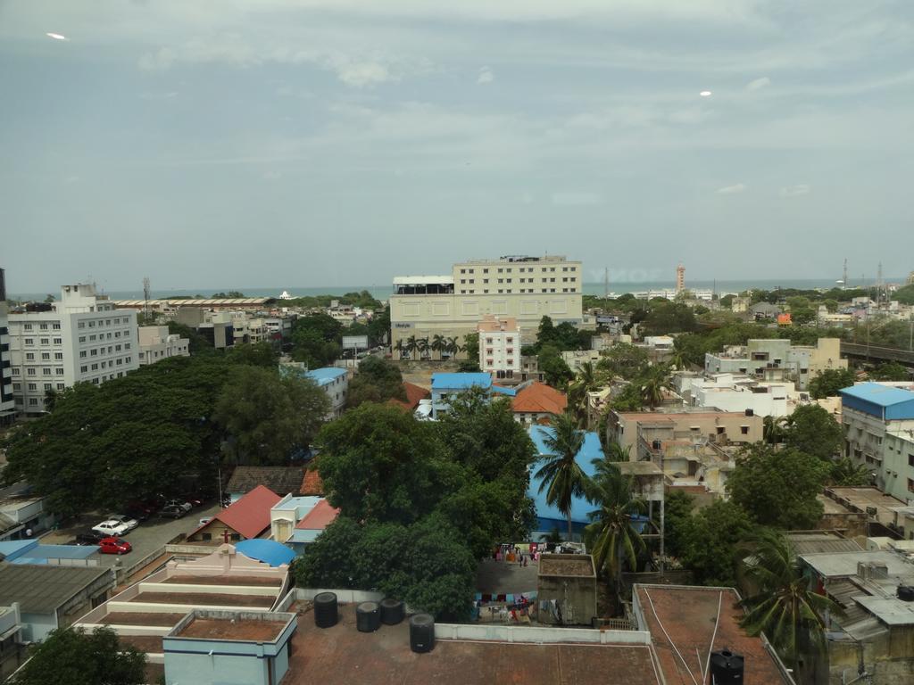 Clarion Hotel President Chennai Exterior photo