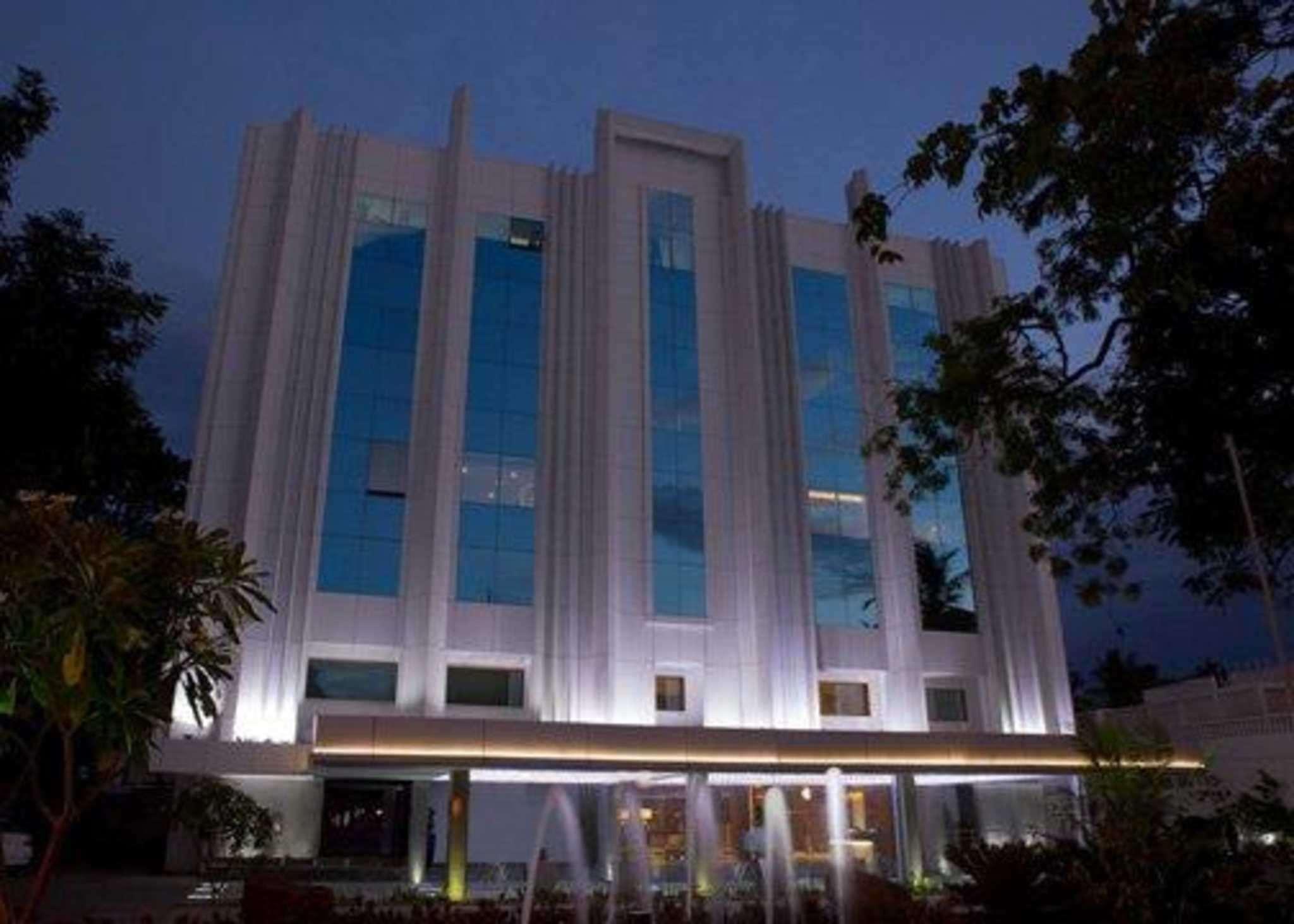 Clarion Hotel President Chennai Exterior photo